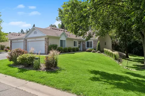 10957 Lexington Dr, Eden Prairie, MN 55344