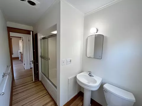 Bath - 408 5th St E, Northfield, MN 55057 photo 3 of 3