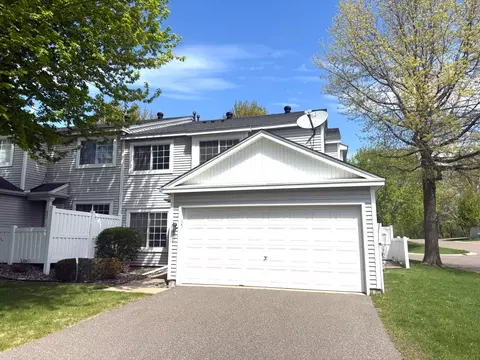 443 Leeward Trl, Woodbury, MN 55129