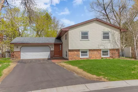 12405 Tamarack St NW, Coon Rapids, MN 55448