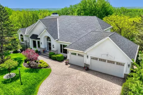 7170 Kenmare Dr, Bloomington, MN 55438
