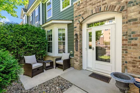 15382 Founders Ln #804, Apple Valley, MN 55124