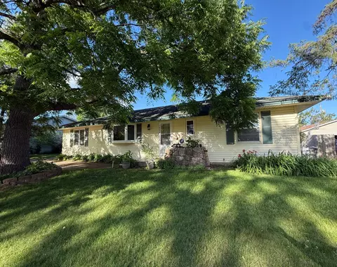 10441 Arrowhead St NW, Coon Rapids, MN 55433