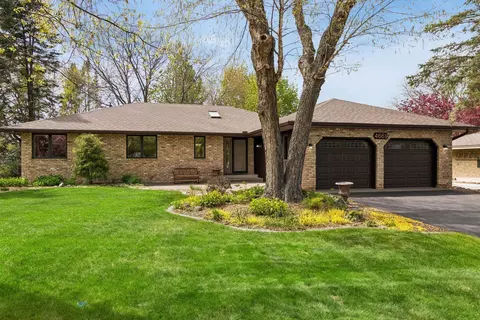 4669 Mackubin St, Shoreview, MN 55126