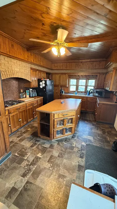 Kitchen - 44791 440th St, Perham, MN 56573 photo 1 of 1