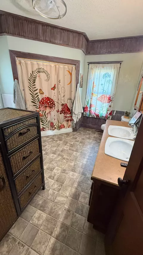 Bath - 44791 440th St, Perham, MN 56573 photo 1 of 1