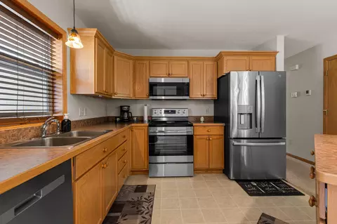 Kitchen - 8100 Dalton Rd, Baxter, MN 56425 photo 1 of 2