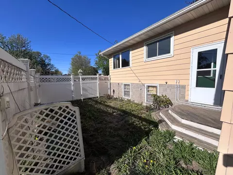 Exterior - 420 5th St SW, Plainview, MN 55964 photo 2 of 4