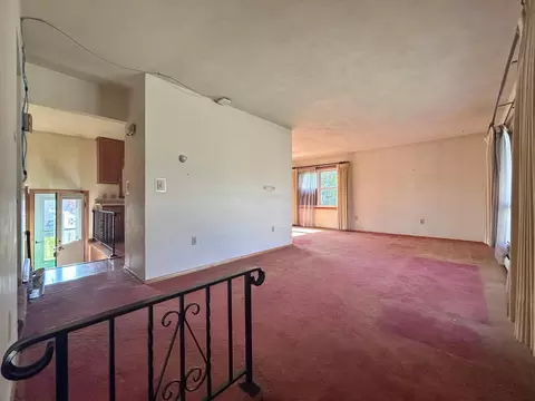 Living - 420 5th St SW, Plainview, MN 55964 photo 1 of 3