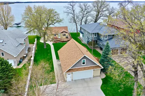 223 Lake Ave S, Spicer, MN 56288