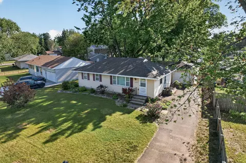 10475 6th St NE, Blaine, MN 55434