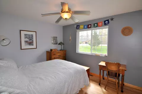 Bedroom - 2332 Webb Forest Ct NW, Hackensack, MN 56452 photo 5 of 7