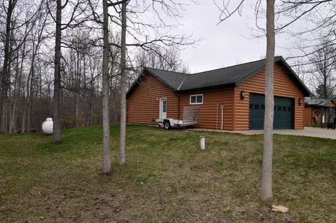 Exterior - 2332 Webb Forest Ct NW, Hackensack, MN 56452 photo 7 of 16