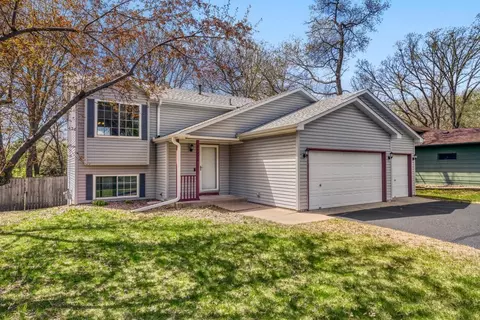 26276 10th St W, Zimmerman, MN 55398