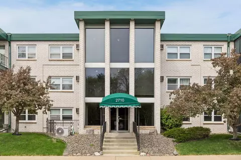 2710 Dale St N #B107, Roseville, MN 55113