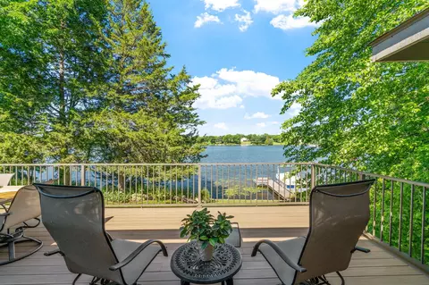 7990 Island Rd, Eden Prairie, MN 55347