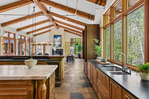 Kitchen - 20545 Linden Rd, Deephaven, MN 55331 photo 13 of 13