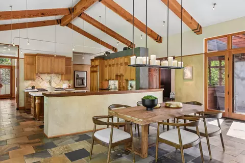 Dining - 20545 Linden Rd, Deephaven, MN 55331 photo 4 of 4