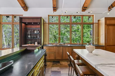 Kitchen - 20545 Linden Rd, Deephaven, MN 55331 photo 7 of 13