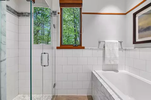 Bath - 20545 Linden Rd, Deephaven, MN 55331 photo 7 of 9
