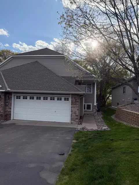 6030 Boulder Ridge Dr, Rockford, MN 55373