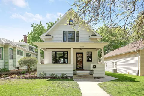 1944 Ashland Ave, Saint Paul, MN 55104