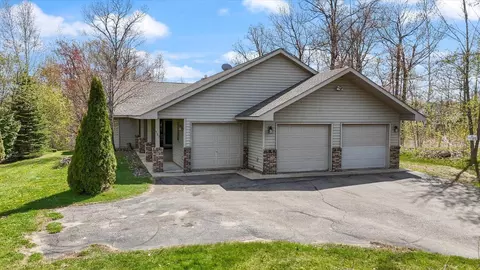 127 Eagle Dr, Coleraine, MN 55722