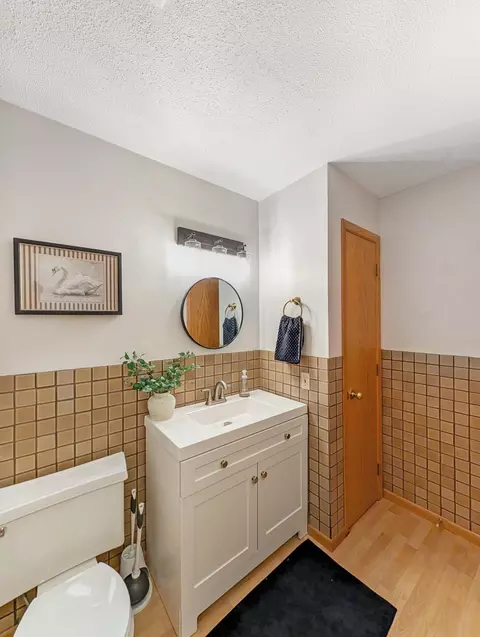 Bath - 1648 Hickory Ln, Eagan, MN 55122 photo 1 of 3