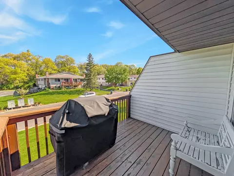 Exterior - 1648 Hickory Ln, Eagan, MN 55122 photo 2 of 4