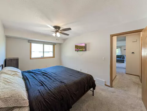 Bedroom - 1648 Hickory Ln, Eagan, MN 55122 photo 3 of 6