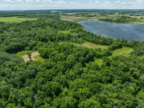 38 Nnn 385th St, Richville, MN 56576