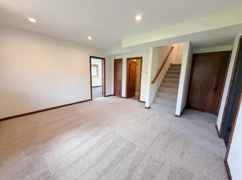 Living - 3072 Nottingham Rd S, Saint Cloud, MN 56301 photo 3 of 4