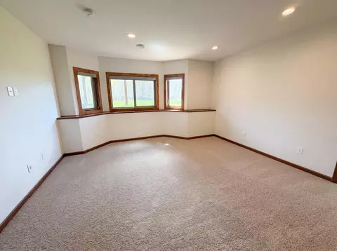 Bedroom - 3072 Nottingham Rd S, Saint Cloud, MN 56301 photo 3 of 7