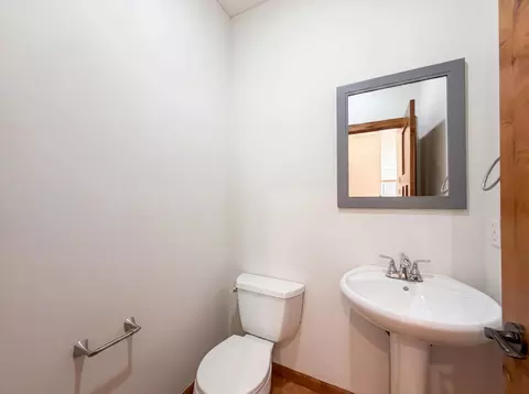 Bath - 3072 Nottingham Rd S, Saint Cloud, MN 56301 photo 2 of 3