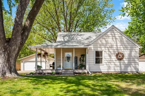 5313 Florida Ave N, Crystal, MN 55428