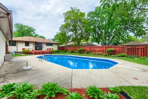 5512 Fremont Ave N, Brooklyn Center, MN 55430