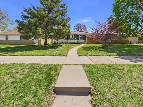 4250 Welcome Ave N, Crystal, MN 55422