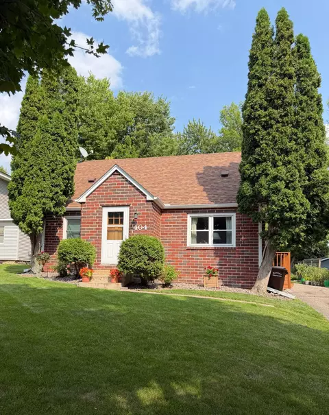 404 4th Ave NW, Buffalo, MN 55313