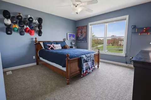 Bedroom - 2512 Walden Way, Saint Cloud, MN 56301 photo 6 of 9