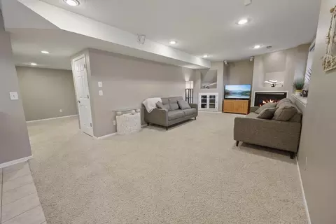 Living - 2512 Walden Way, Saint Cloud, MN 56301 photo 3 of 6