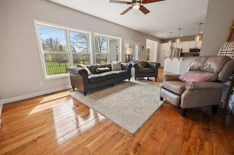 Living - 2512 Walden Way, Saint Cloud, MN 56301 photo 2 of 6