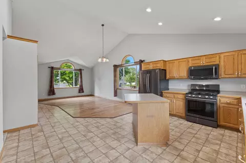 820 6th St NW, Maple Lake, MN 55358