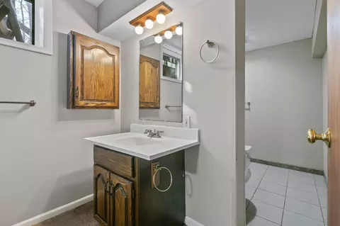 Bath - 1382 Lakeside Cir, Eagan, MN 55123 photo 7 of 7