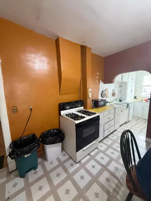 Kitchen - 14 6th Ave NW, Faribault, MN 55021 photo 1 of 2