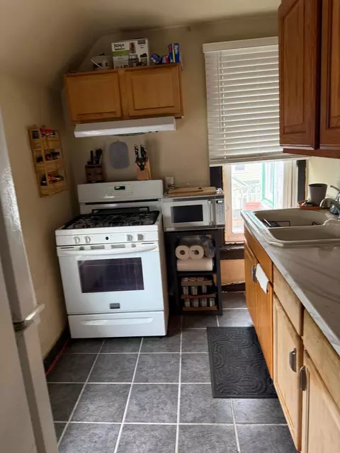 Kitchen - 14 6th Ave NW, Faribault, MN 55021 photo 2 of 2