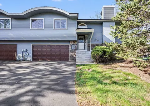 6683 Falstaff Rd, Woodbury, MN 55125