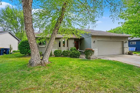 205 Hickory St, Farmington, MN 55024