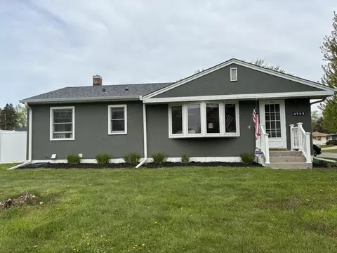 2753 Delaware Ave, North Saint Paul, MN 55109