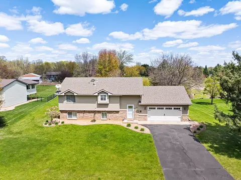 5440 274th St, Wyoming, MN 55092
