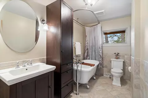 Bath - 7024 Van Rd, Duluth, MN 55803 photo 1 of 2